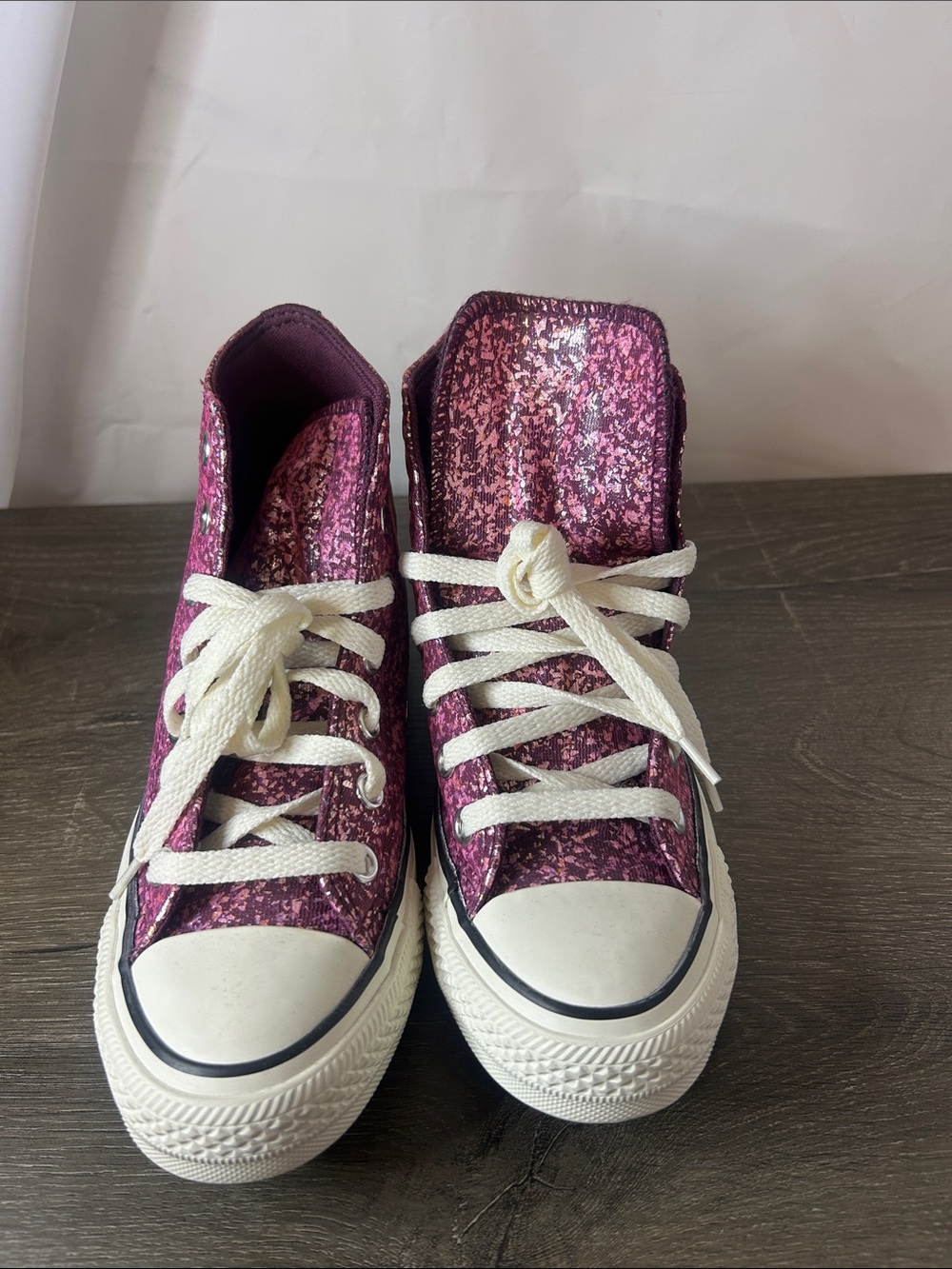 Converse Kids High-Top Glitter Sneakers in Shimmery Fuchsia and White